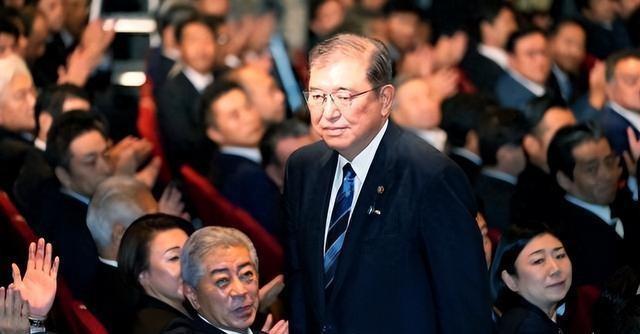 日本首相石破茂的汽车与警卫车辆发生碰撞，无人受伤